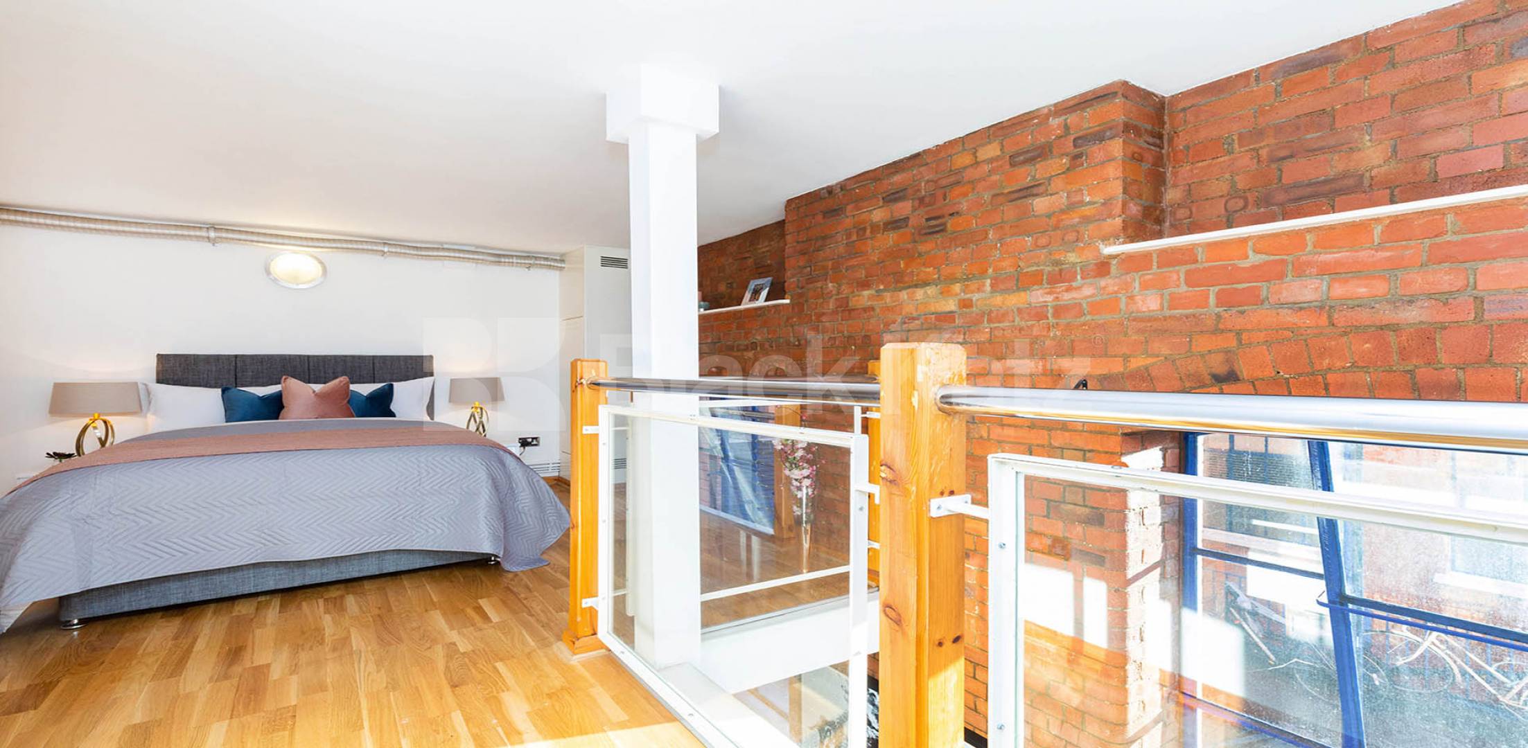 			1 Bedroom, 1 bath, 1 reception Maisonette			 Dove Road, CANONBURY-ISLINGTON